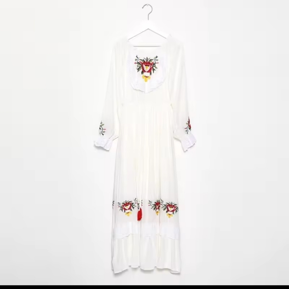Bohemian Off-Shoulder Embroidered Cream Dress - Picture 8 of 15